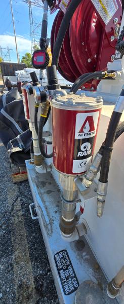 TPL Mechanics Body Lube Skid &ndash; Alemite Pumps, Hose Reels & Used Oil System  - Image 3