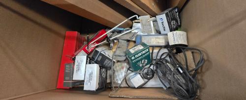 Lot of automotive replacement parts, components, and accessories from surplus inventory. - Image 4