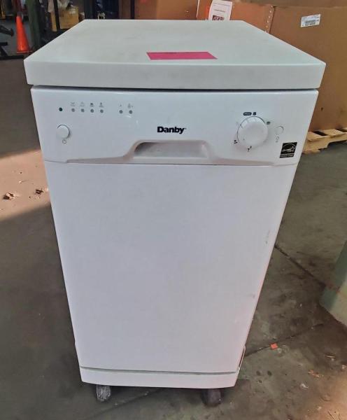 Danby 18-inch Wide Portable Dishwasher- Powers On- Untested.