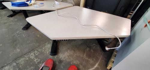 48"x48" Steelcase Electric Lift Desk. Adjusts from 24" to 51" - HEAVY- BUYER LOADS-